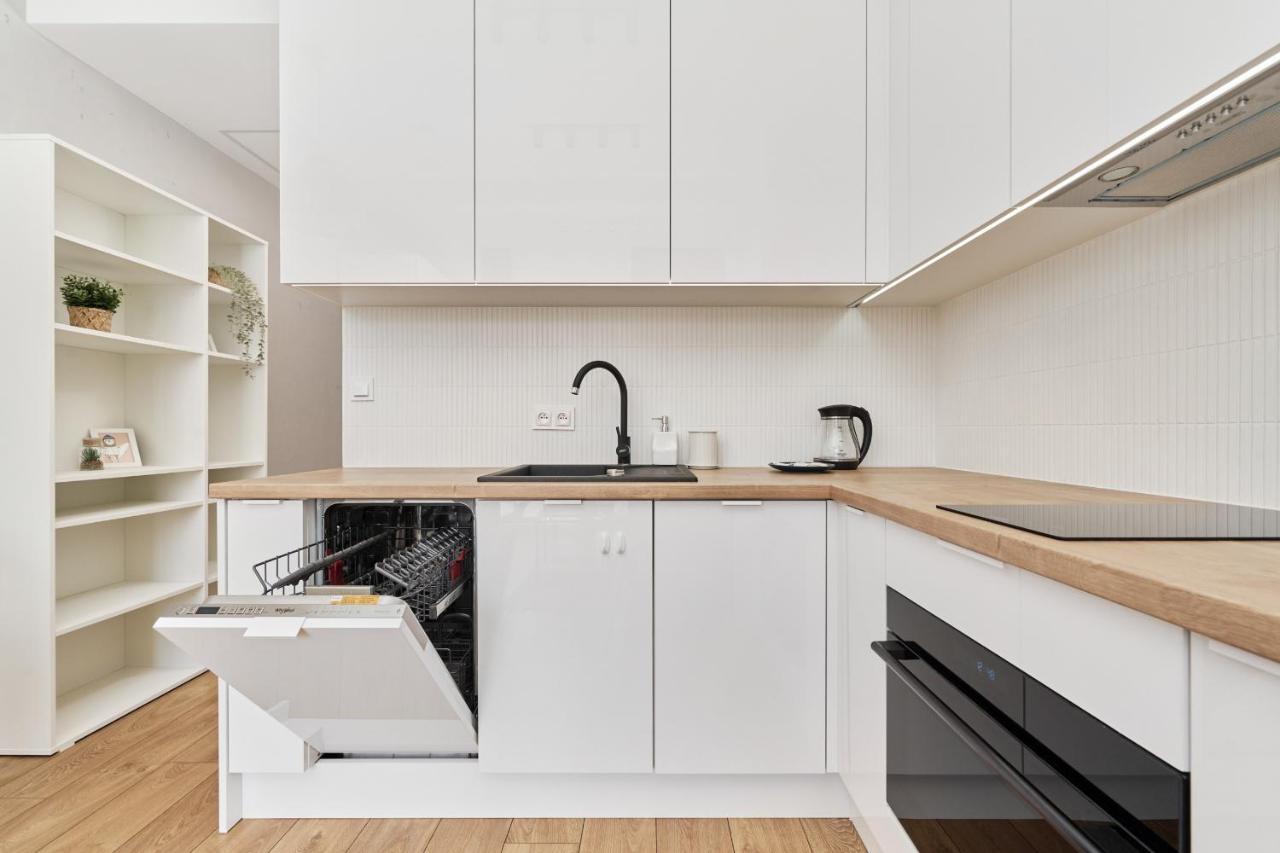 Apartment By The Oder River Wroclaw By Noclegi Renters Buitenkant foto